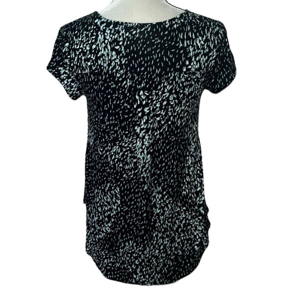 Alfani Abstract Essential Short Sleeve Top - Picture 4 of 7